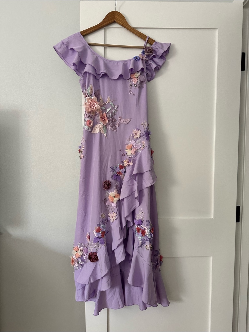 Disney Encanto Isabella Dress - Picture 2 of 11
